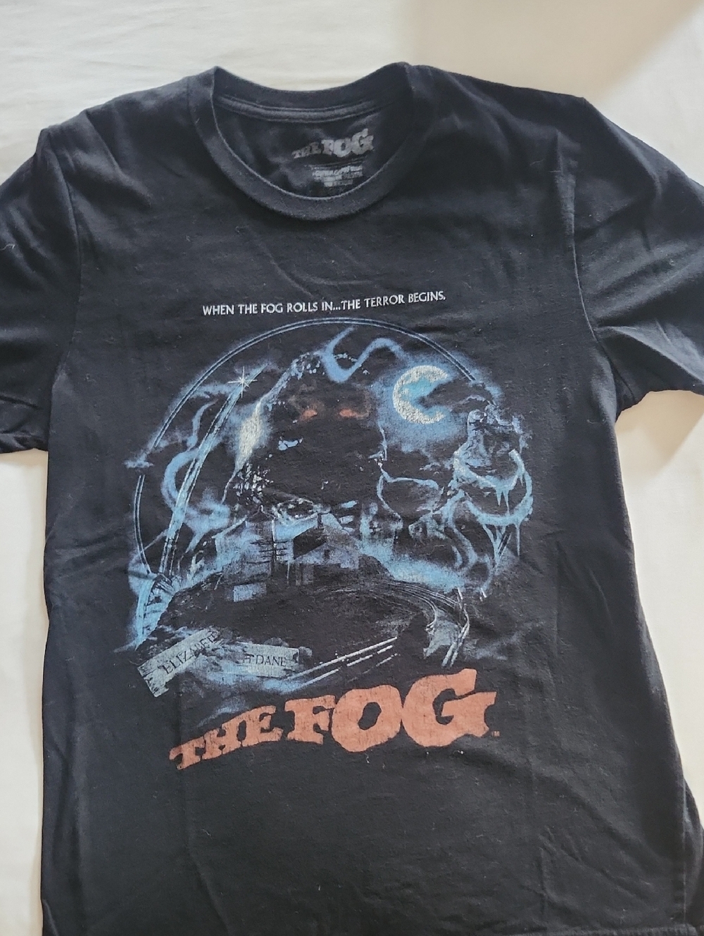 Gutter Garbs Exculsive The Fog Graphic Tee in Black & Blue